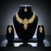 Emerald & Diamond Bridal Jewelry Set